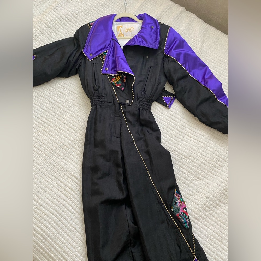 Women’s Vintage Luxury Skiwear: Skea Retro Piece, Size 6